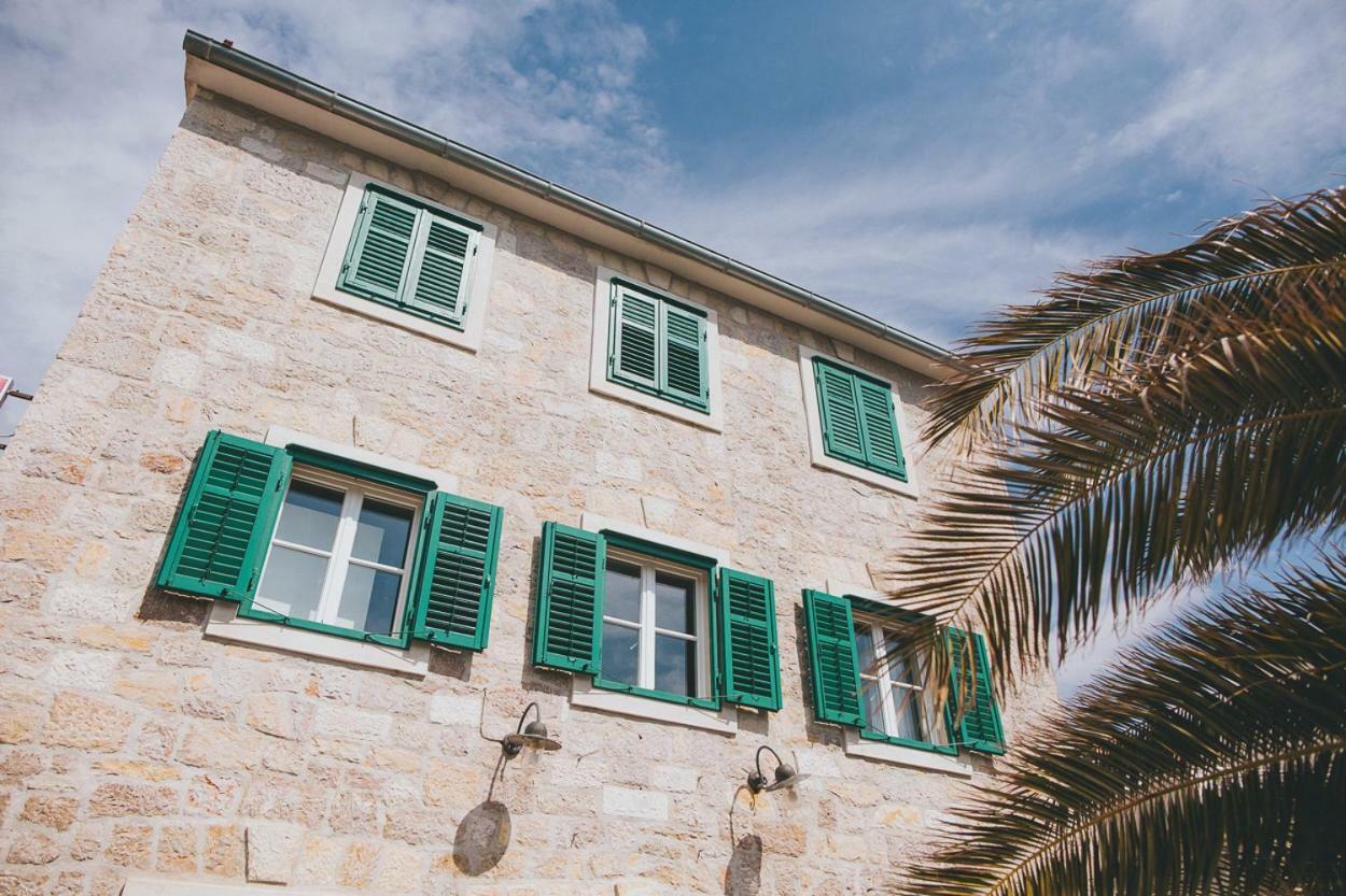 Sustina Apartamento Tribalj Exterior foto